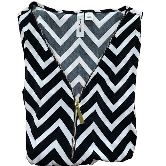 Tacera - Small black & white zig zag pattern dress - Picture 12 of 14